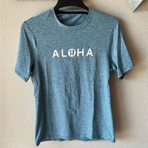 Lululemon Men's
Aloha Blue T-shirt
Limited Edition